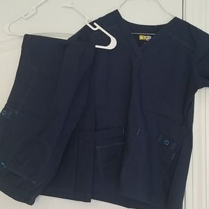 Scrub Set